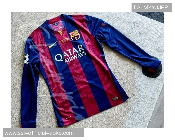 巴萨球员抵达画面:绿茵传奇的荣耀瞬间 巴萨球员抵达画面:绿茵传奇的荣耀瞬间