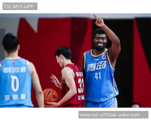 广州第一黑马举办誓师大会朱芳雨凌晨5点助威 广州第一黑马举办誓师大会朱芳雨凌晨5点助威