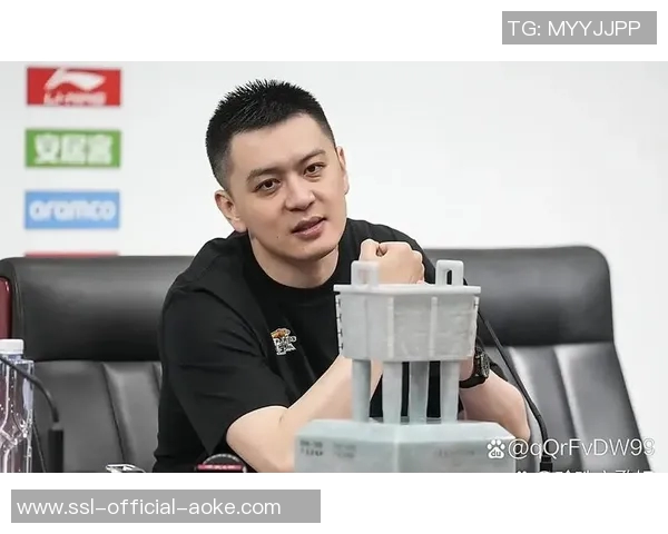 杨鸣:严格执行赛前安排,第二节后基本掌控比赛的幕后故事 杨鸣:严格执行赛前安排,第二节后基本掌控比赛的幕后故事